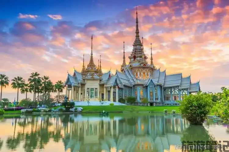 《泰国海岛游全攻略：穿衣、风俗、安全等必备指南》