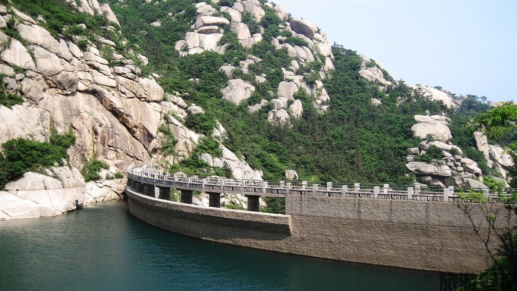 青岛市十大免费旅游景点推荐，畅游海滨，免